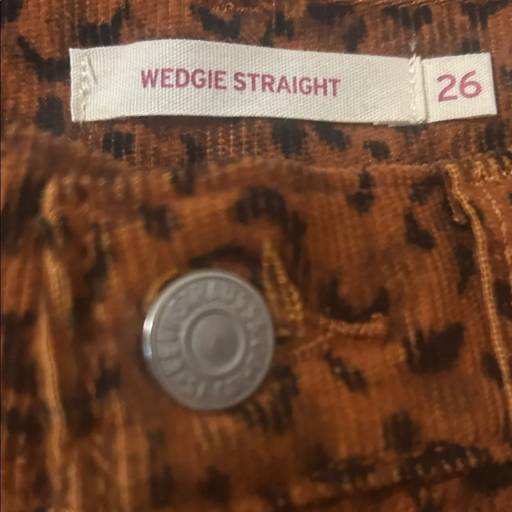 Levi's Ribcage Wedgie Leopard Print Cropped Straight-Leg Corduroy Jeans - 26 - Picture 2 of 6